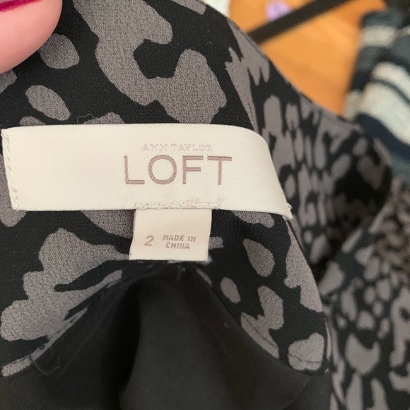 Loft skirt size 2 - Picture 3 of 3